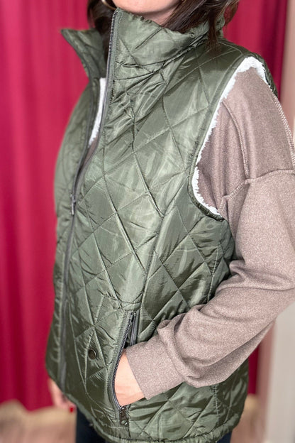 Quilted Puffer Vest w/Sherpa Lining OUTFIT COMPLETER KEREN HART 