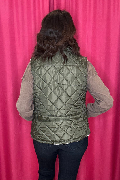 Quilted Puffer Vest w/Sherpa Lining OUTFIT COMPLETER KEREN HART 