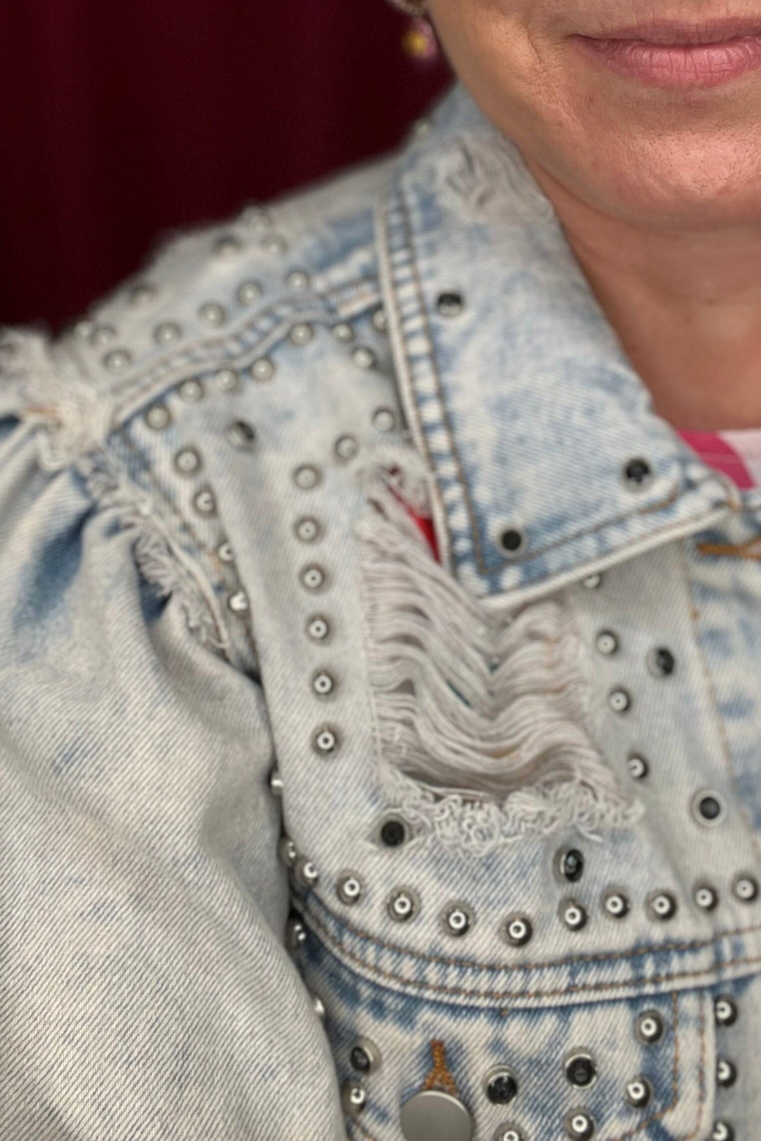 Embellished Denim Jacket OUTFIT COMPLETER POL 