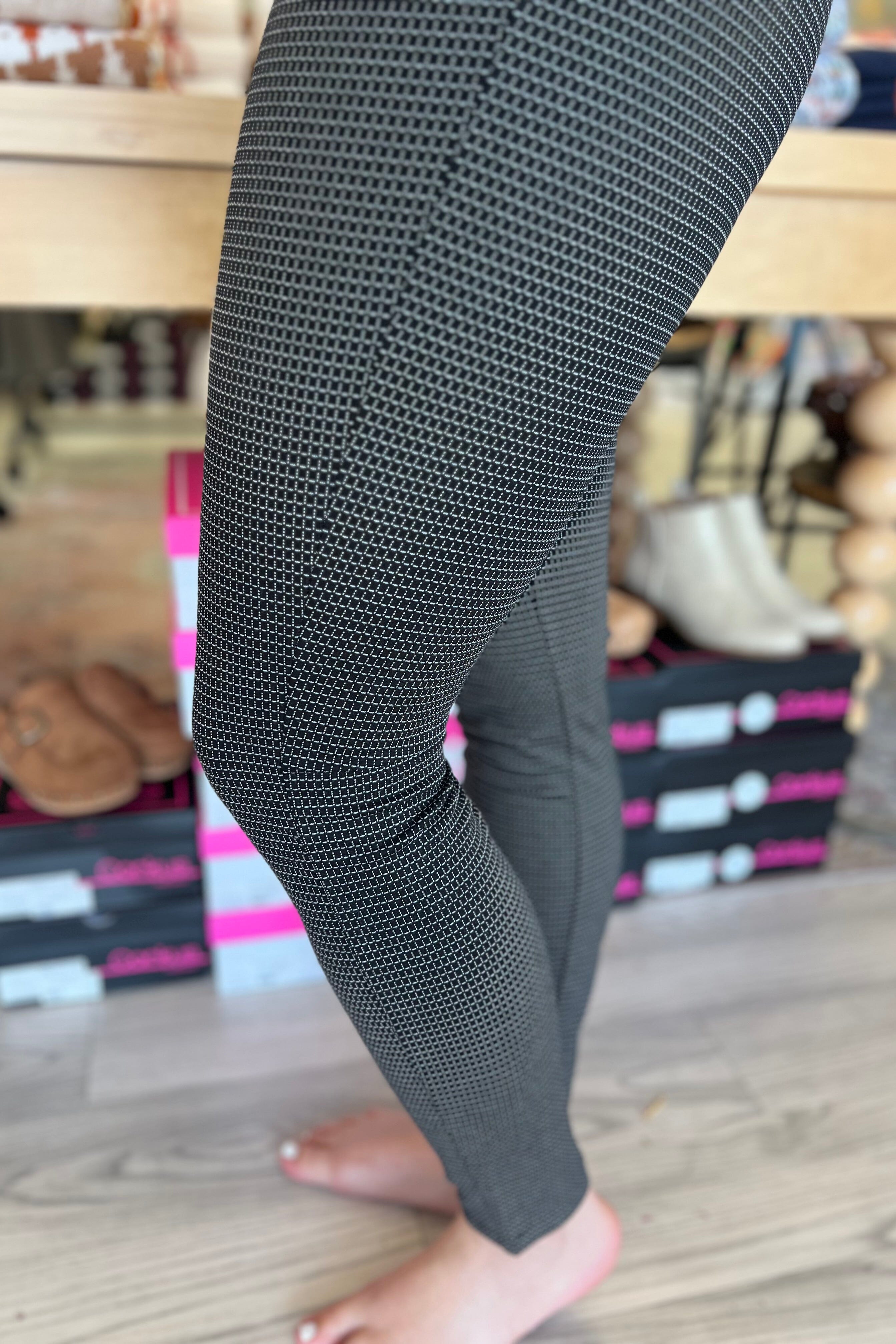 Reese Seamed Mini Grid Leggings 28 Inseam