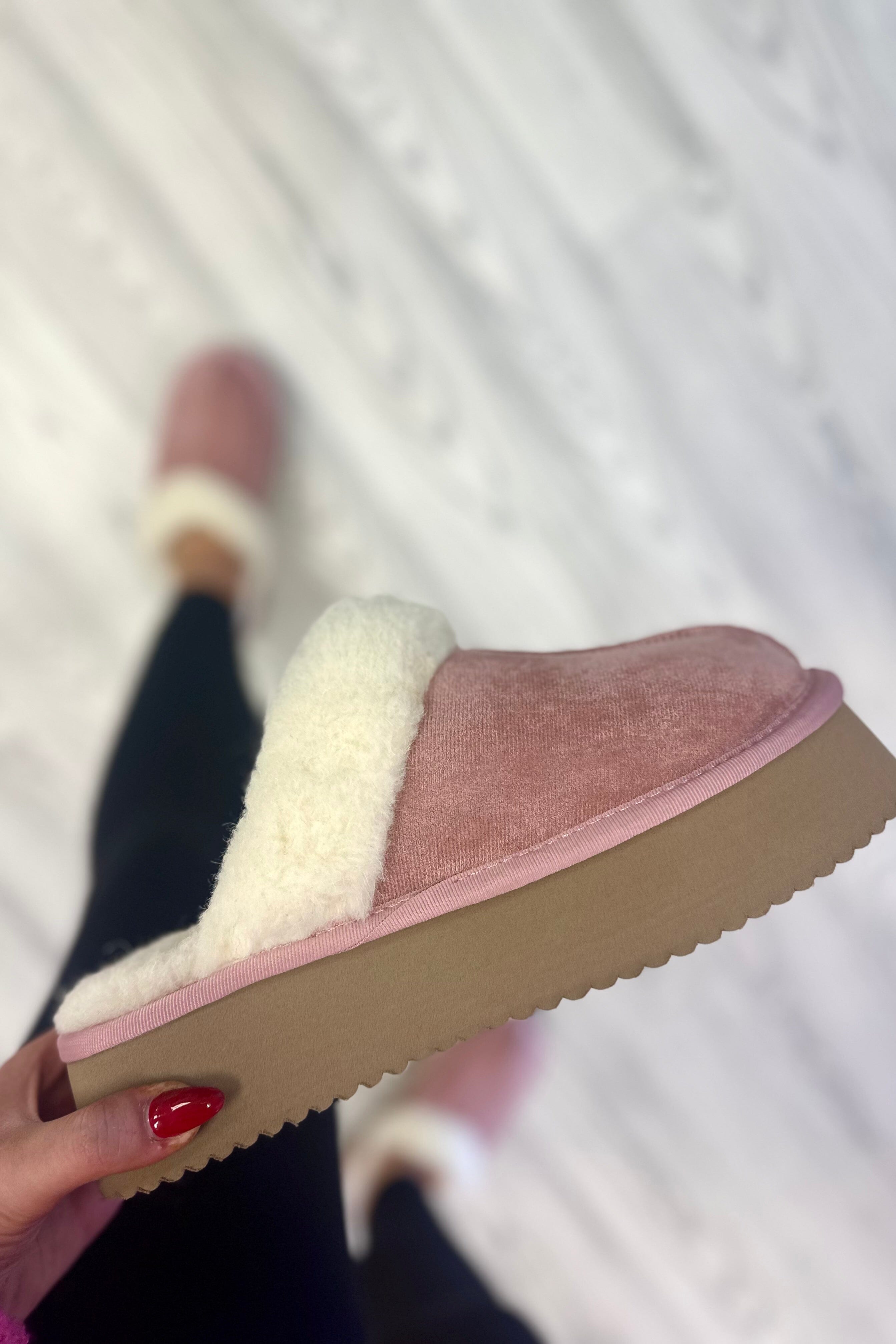 Cuddle Up Slipper SHOES CORKYS BLUSHFAUXSUEDE 7 